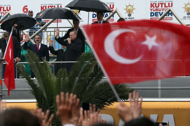 Cumhurbaşkanı Erdoğan AK Parti'nin seçim manifestosunu açıkladı
